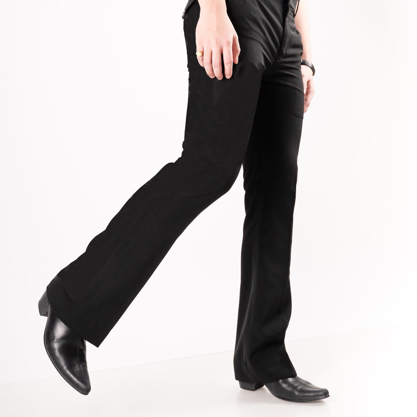 WOOL FLARE TROUSERS.